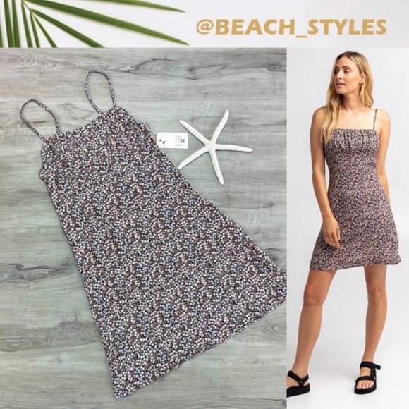 Billabong Dresses & Skirts - 🔆BILLABONG🔆 CLEAR SKIES DRESS